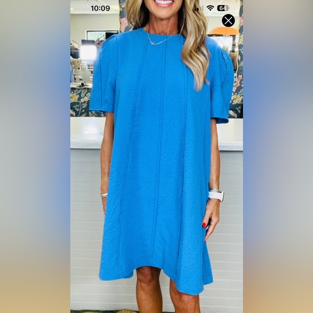 Women’s Short Sleeve Textured Shift Dress - Blue